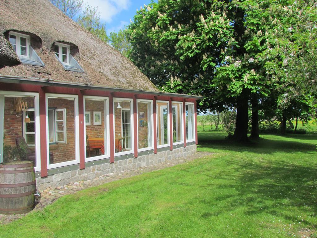 Historischer Davidshof - Mit Dem Rad Die Nordseehalbinsel Erkunden Oldenswort Exterior foto